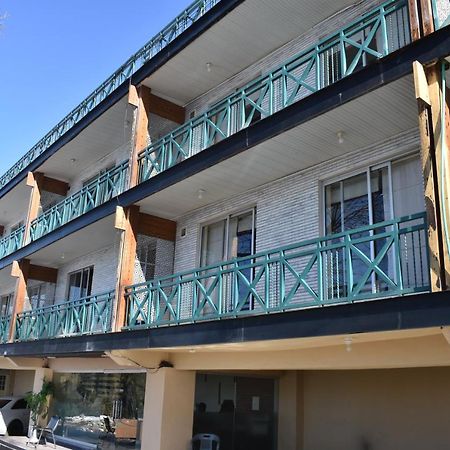 Summit Hotel Abbottabad Exterior photo